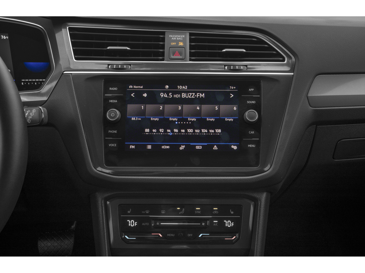 2022 Volkswagen Tiguan SE - Photo 62