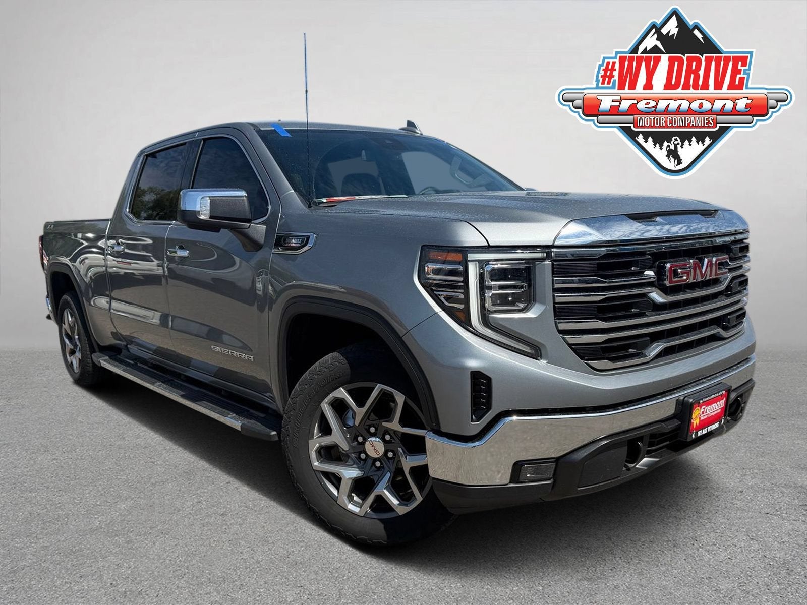 2024 GMC Sierra 1500 SLT