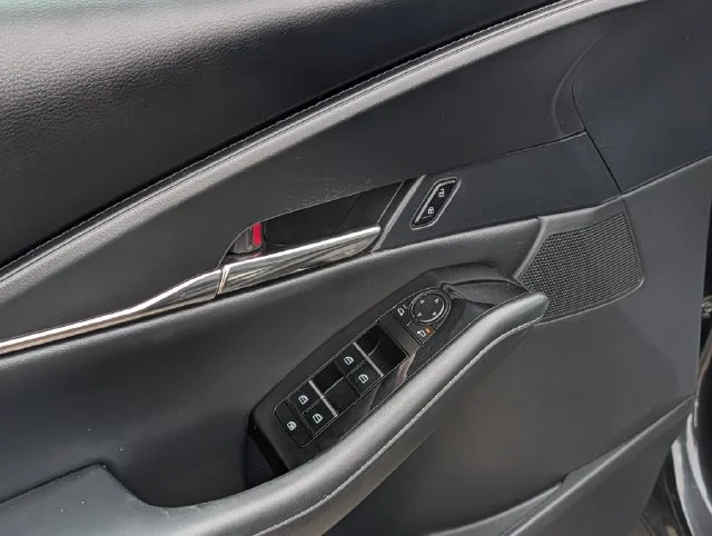 2025 Mazda CX-30 Preferred - Photo 16