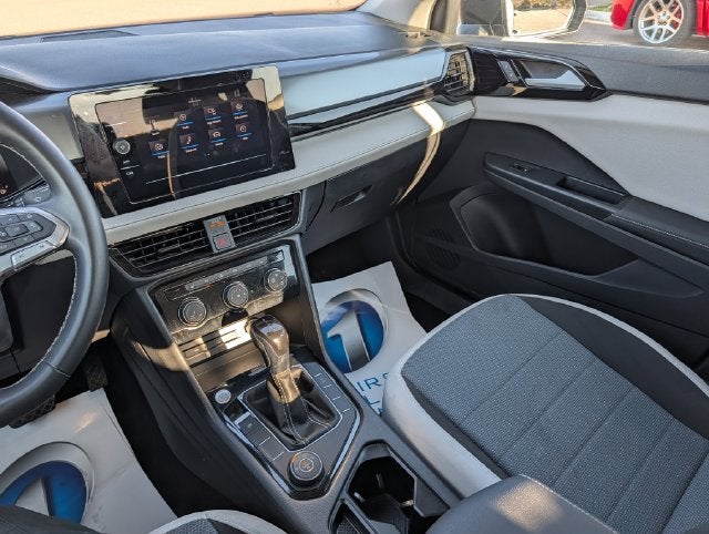 2025 Volkswagen Taos S - Photo 26