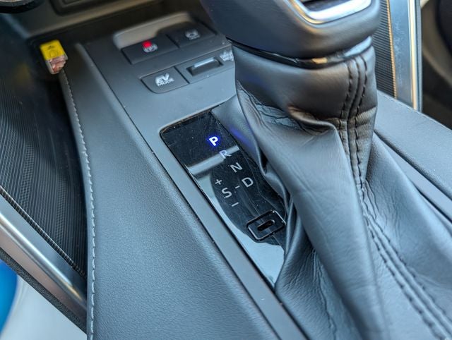 2023 Toyota Venza Limited - Photo 28