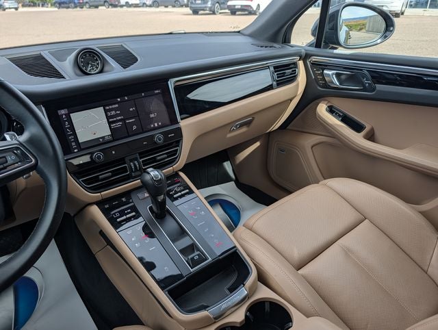 2022 Porsche Macan Base