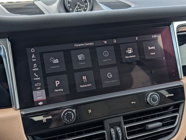 2022 Porsche Macan Base