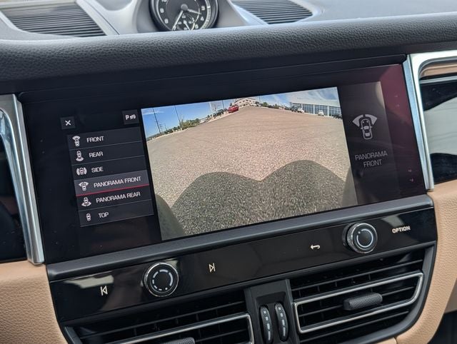 2022 Porsche Macan Base