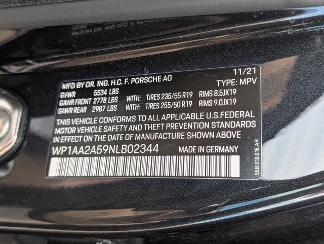 2022 Porsche Macan Base