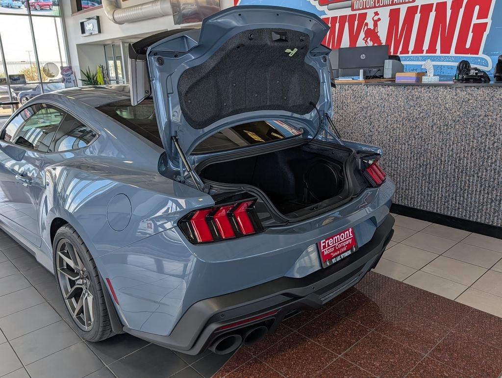2024 Ford Mustang Dark Horse