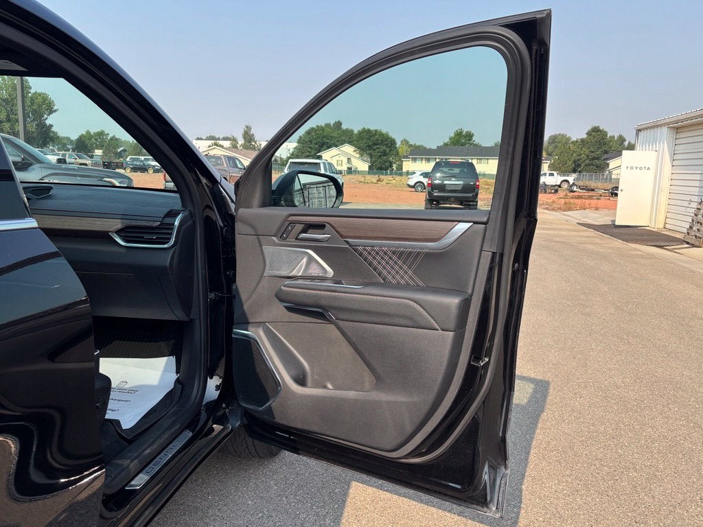 2024 GMC Acadia Denali Reserve AWD