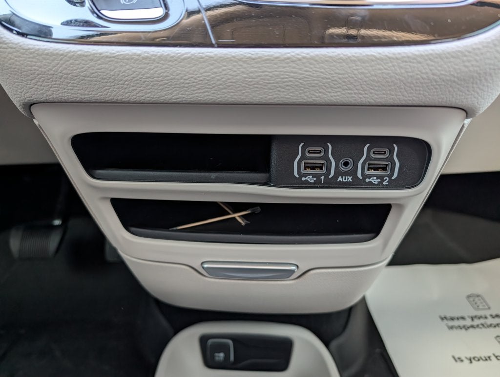 2024 Chrysler Pacifica Touring L AWD