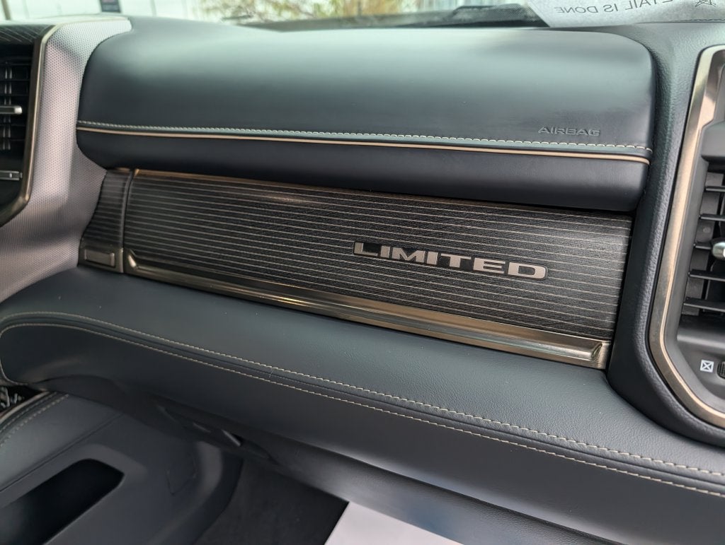 2022 RAM 2500 Limited Crew Cab 4x4 6'4' Box