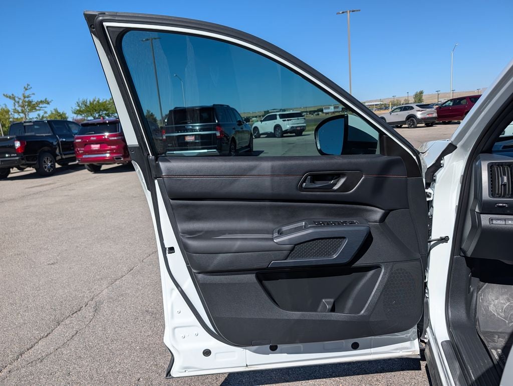 2025 Nissan Pathfinder Rock Creek