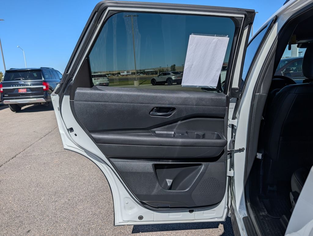 2025 Nissan Pathfinder Rock Creek