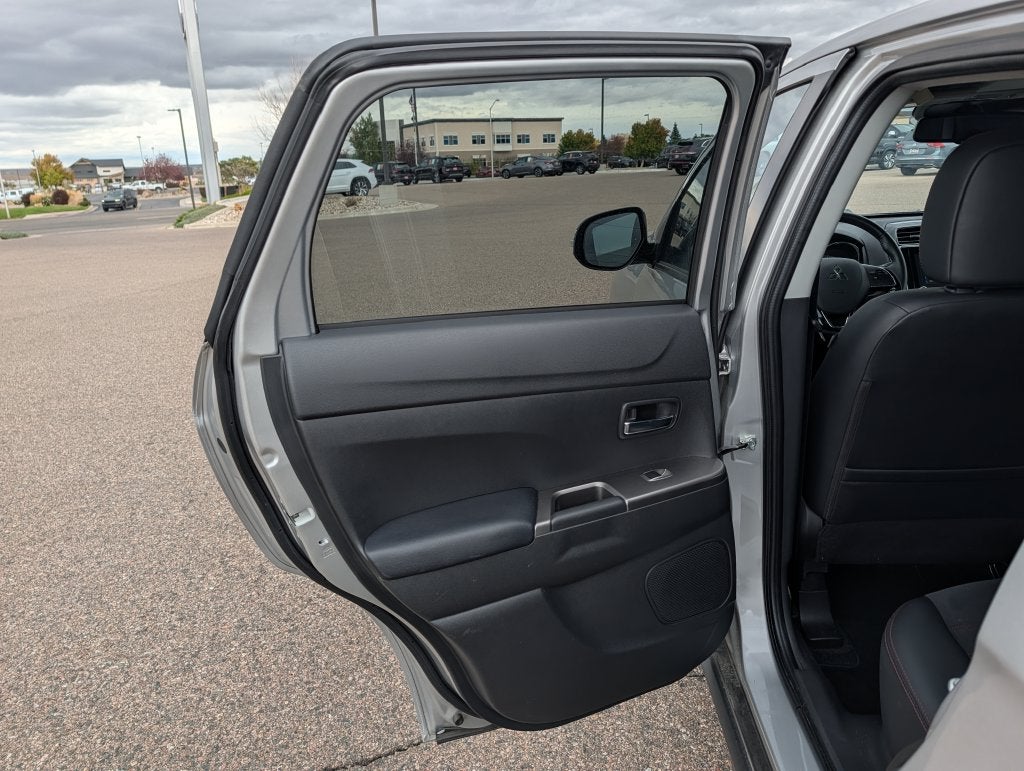 2025 Mitsubishi Outlander Sport Base
