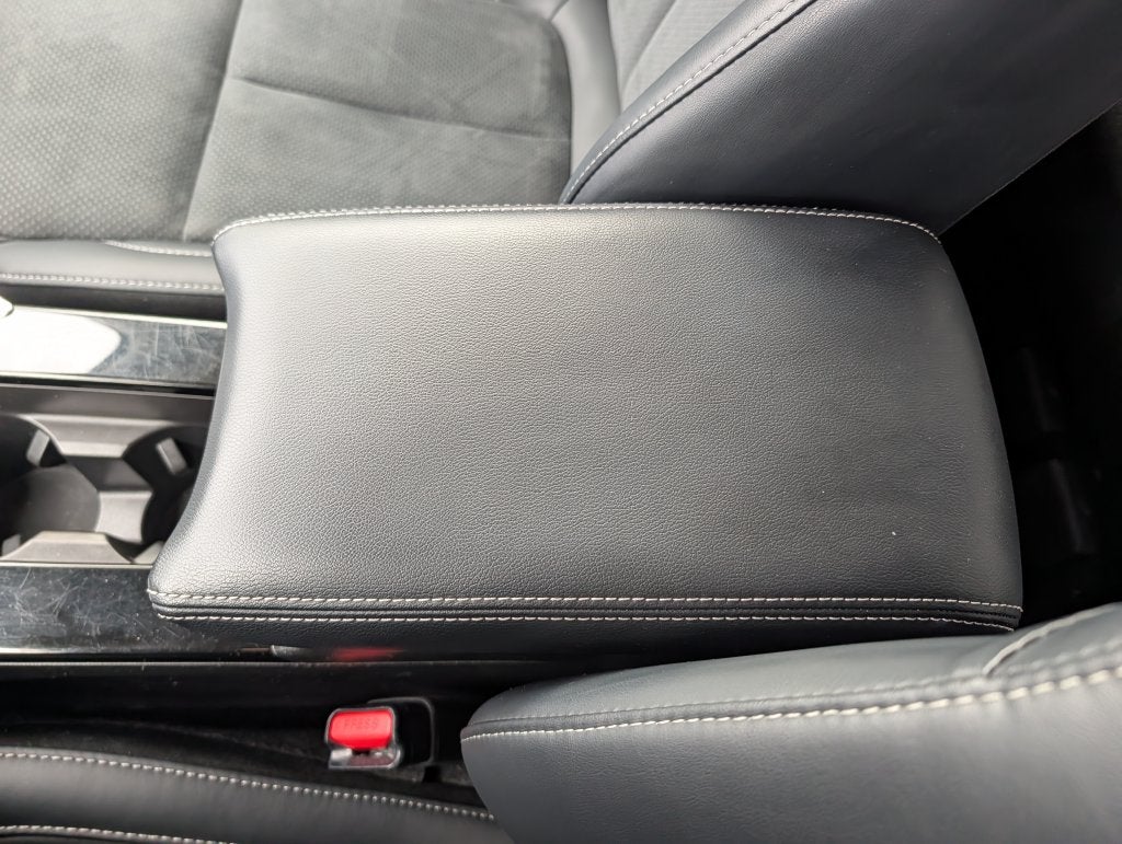 2025 Mitsubishi Eclipse Cross Base