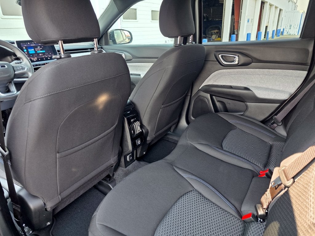 2023 Jeep Compass Sport