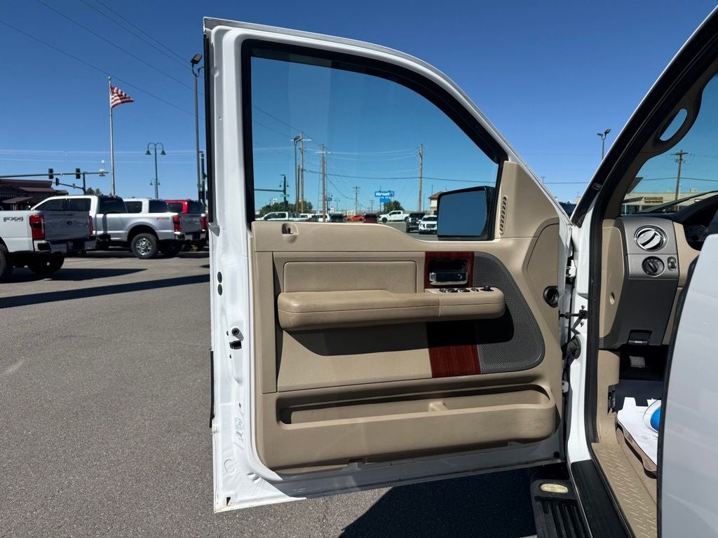 2005 Ford F-150 Lariat