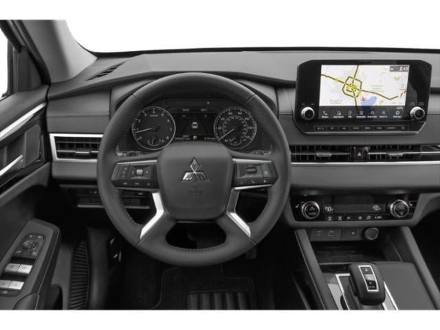 2023 Mitsubishi Outlander Base