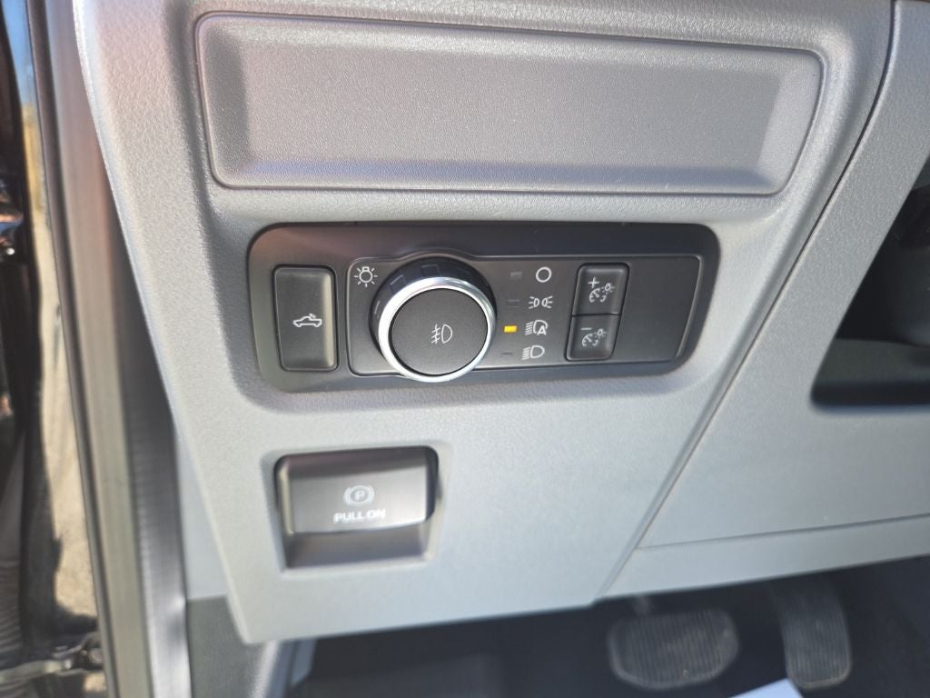 2022 Ford F-150 Base