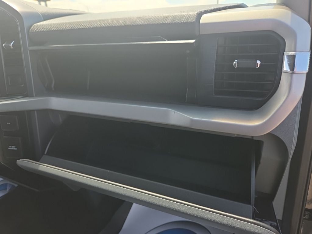 2022 Ford F-150 Base