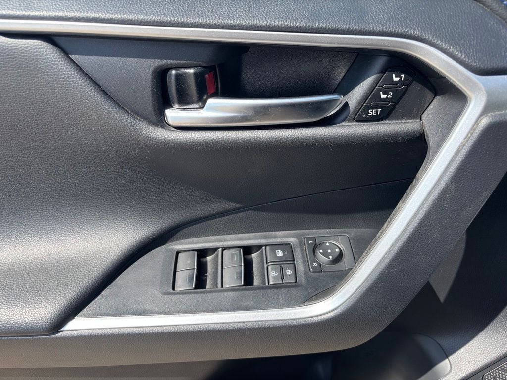 2025 Toyota RAV4 Hybrid XSE