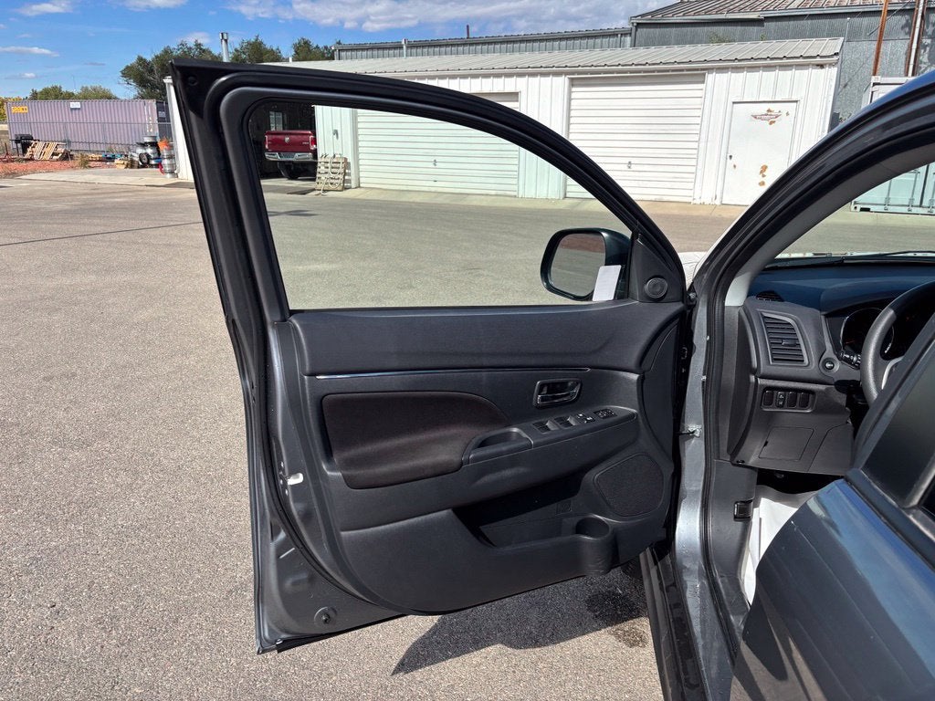 2025 Mitsubishi Outlander Sport 2.0 ES