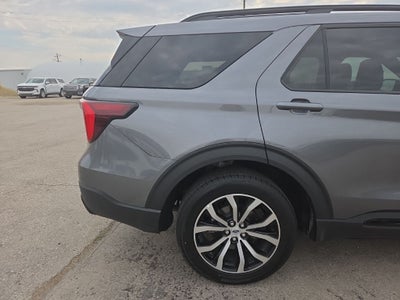 2025 Ford Explorer ST-Line 4WD