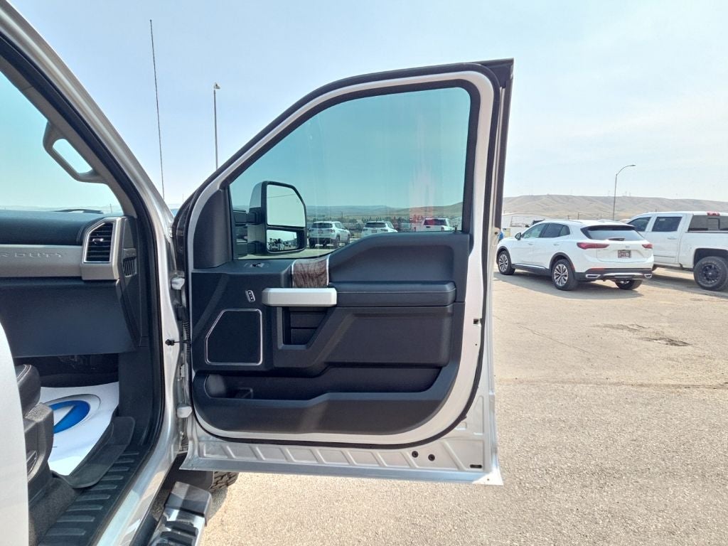 2018 Ford F-250SD Lariat 160"