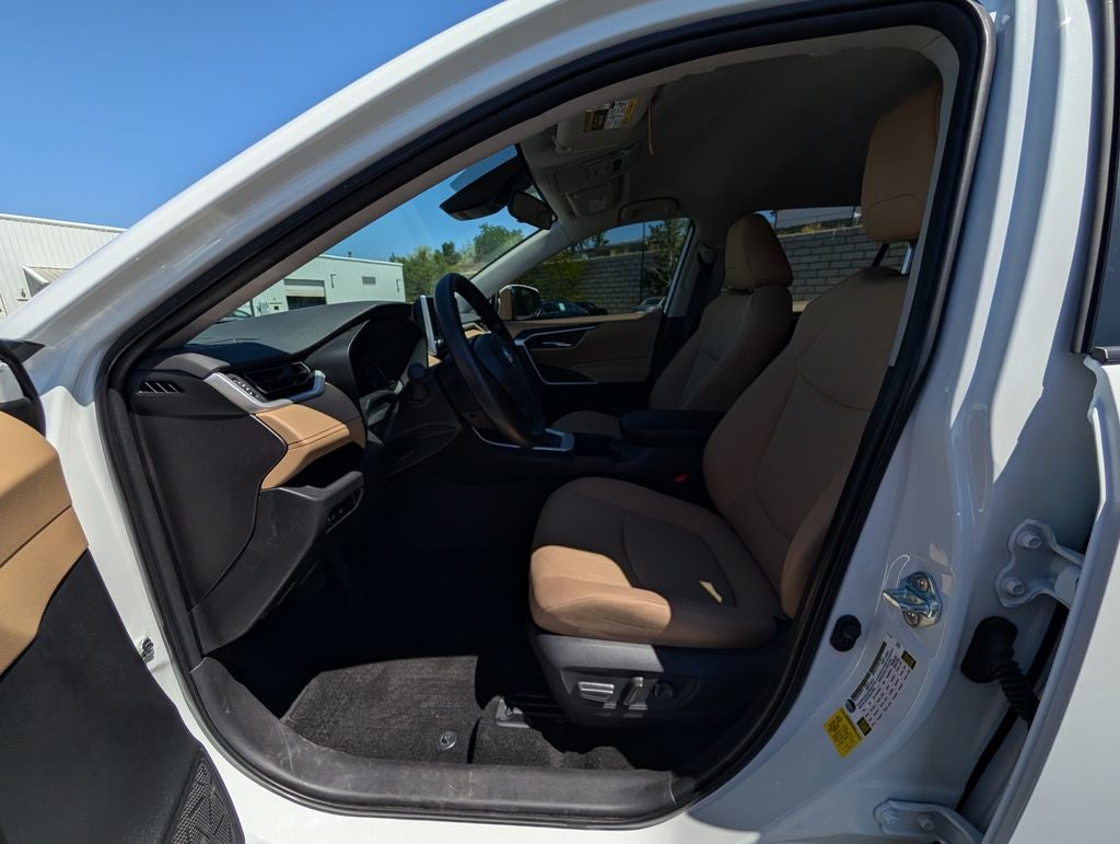 2025 Toyota RAV4 XLE AWD