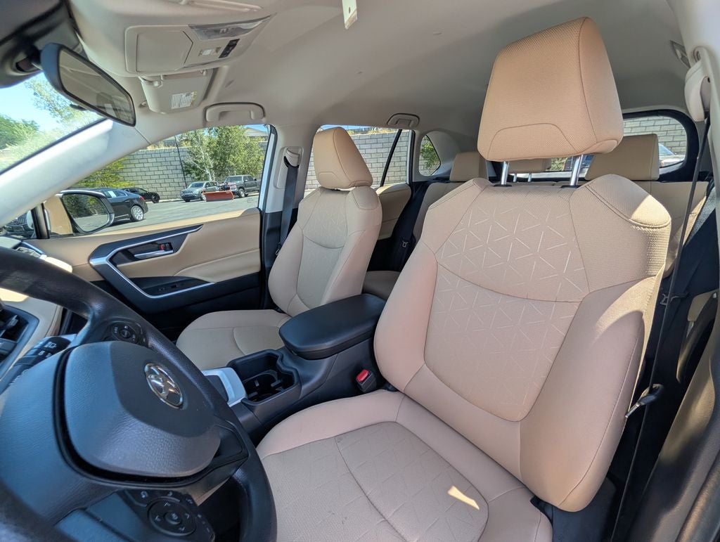 2025 Toyota RAV4 XLE AWD