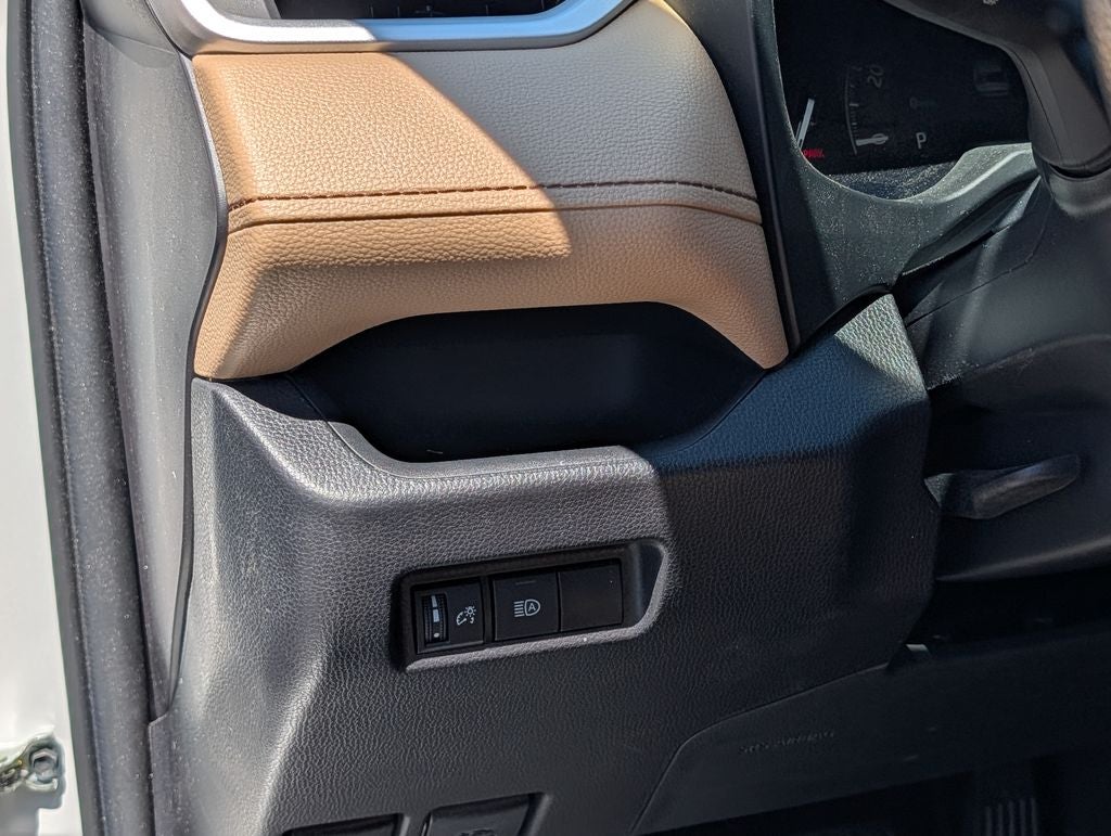 2025 Toyota RAV4 XLE AWD