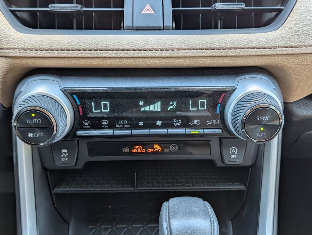 2025 Toyota RAV4 XLE AWD