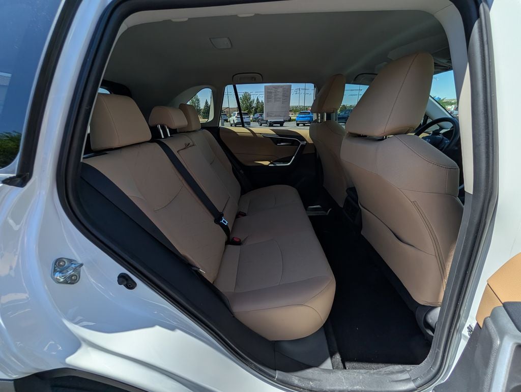 2025 Toyota RAV4 XLE AWD
