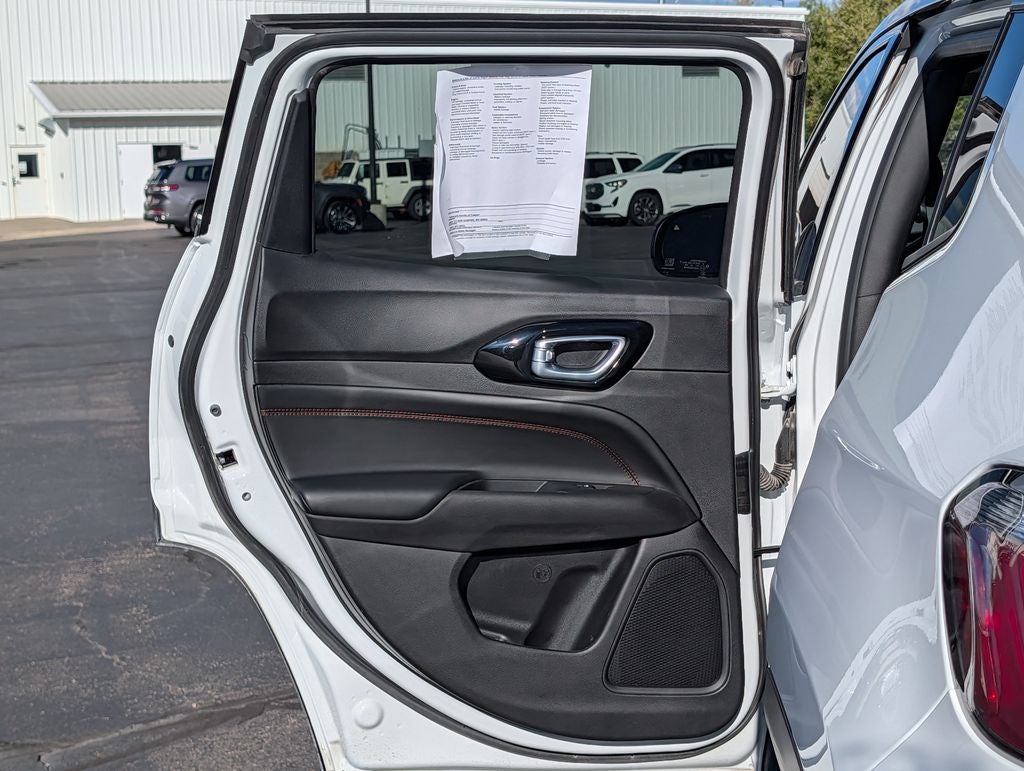 2025 Jeep Compass Trailhawk