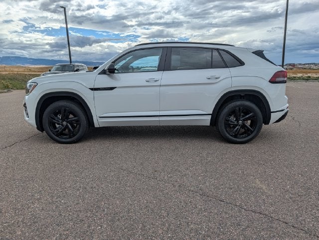 2026 Volkswagen Atlas Cross Sport SEL R-Line Black