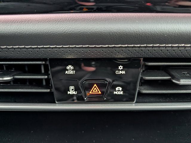 2026 Volkswagen Atlas Cross Sport 2.0T SEL