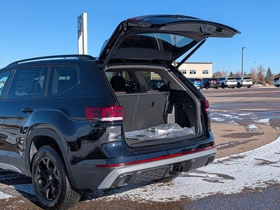 2026 Volkswagen Atlas 2.0T Peak Edition