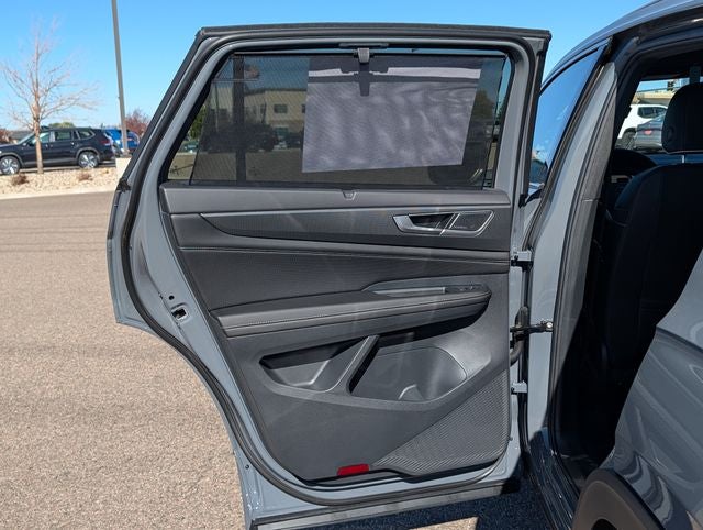 2026 Volkswagen Atlas Cross Sport SEL Premium R-Line