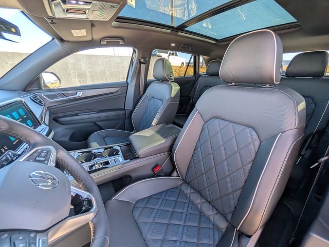 2026 Volkswagen Atlas Cross Sport SEL Premium R-Line