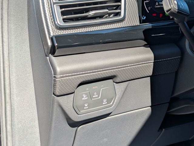 2026 Volkswagen Atlas Cross Sport SEL Premium R-Line