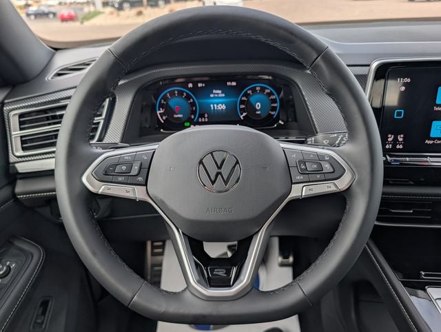 2026 Volkswagen Atlas Cross Sport SEL Premium R-Line
