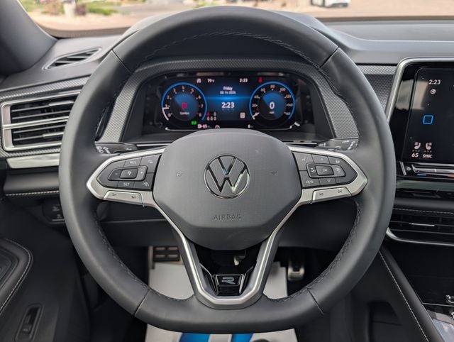 2026 Volkswagen Atlas Cross Sport SEL Premium R-Line