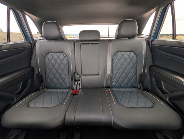 2026 Volkswagen Atlas Cross Sport SEL Premium R-Line