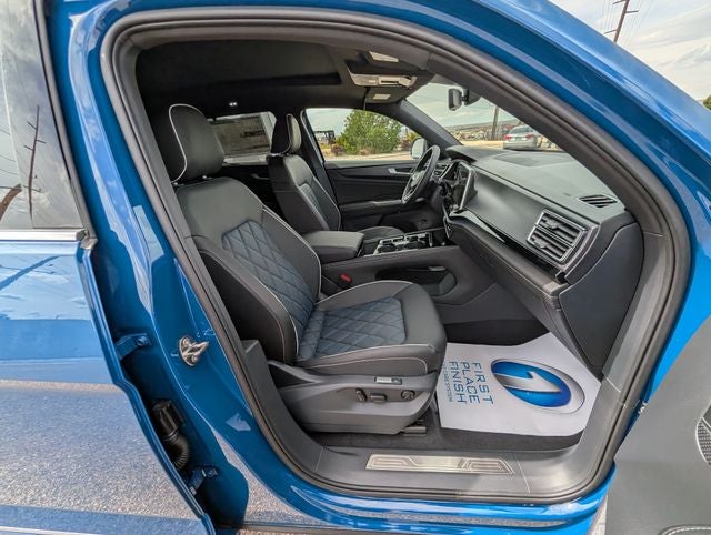 2026 Volkswagen Atlas Cross Sport SEL Premium R-Line