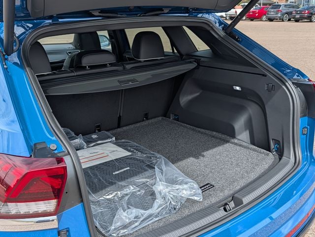 2026 Volkswagen Atlas Cross Sport SEL Premium R-Line