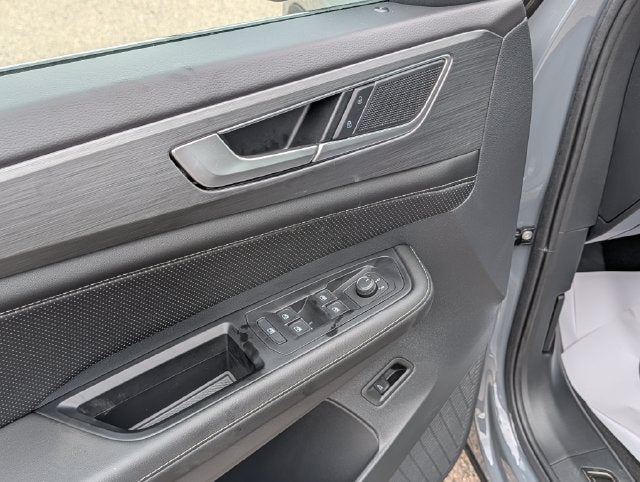 2026 Volkswagen Atlas Cross Sport SE w/Technology
