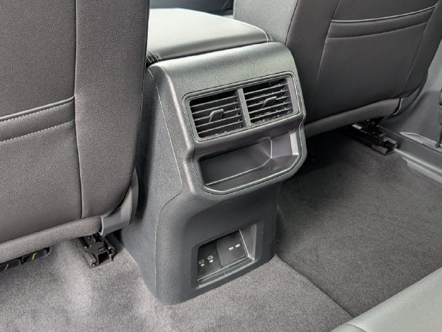 2026 Volkswagen Atlas Cross Sport SE w/Technology