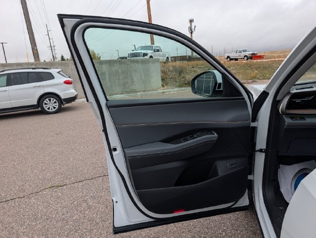 2027 Volkswagen Atlas SE w/Technology