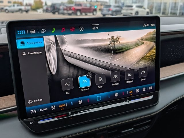 2027 Volkswagen Atlas SE w/Technology