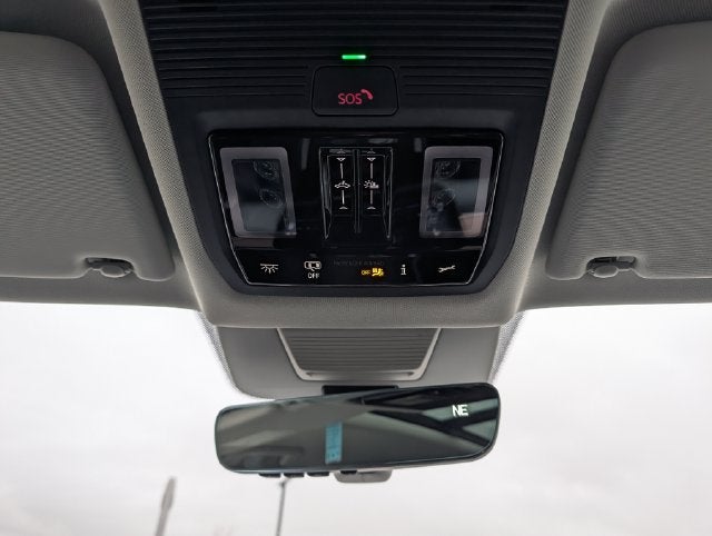 2027 Volkswagen Atlas SE w/Technology