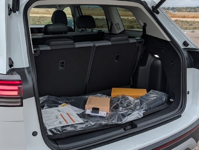 2027 Volkswagen Atlas SE w/Technology