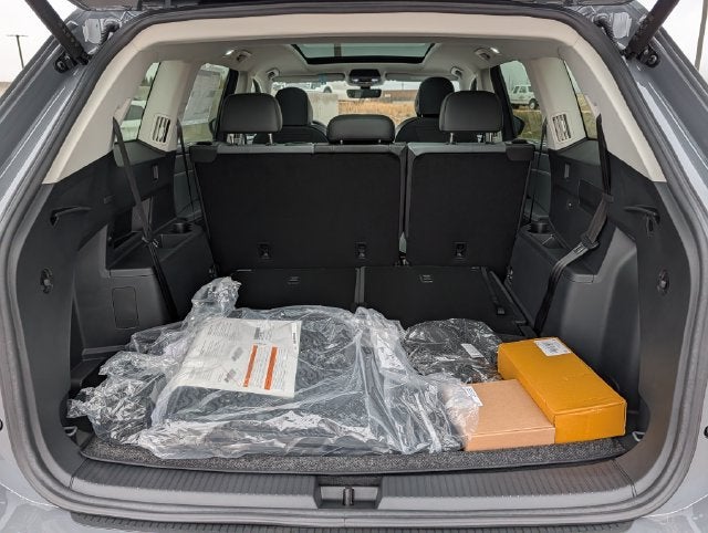 2027 Volkswagen Atlas SE w/Technology